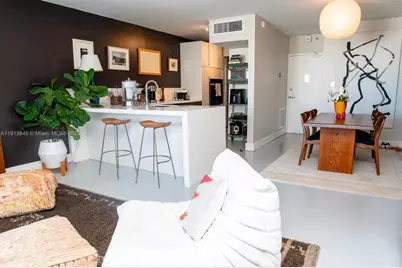 1000 West Ave #1504, Miami Beach, FL 33139 - Photo 8