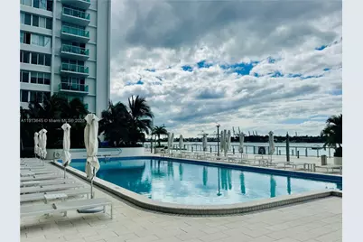 1000 West Ave #1504, Miami Beach, FL 33139 - Photo 18
