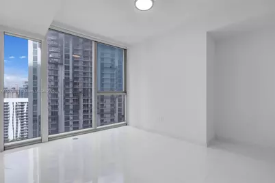 300 Biscayne Boulevard Way #3009W, Miami, FL 33131 - Photo 12