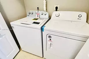 124 SW Peacock Blvd, Port Saint Lucie, FL 34986 - Photo 8