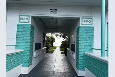 1990 Bay Dr #17, Miami Beach, FL 33141 - Photo 4