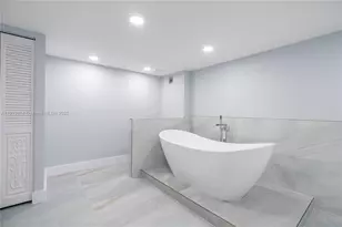 2751 S Ocean Dr, Hollywood, FL 33019 - Photo 40