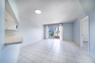 2600 Collins Ave, Miami Beach, FL 33140 - Photo 28