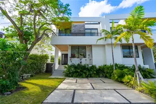 570 Fernwood Rd, Key Biscayne, FL 33149 - Photo 1