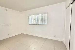 42 SW 14th St, Dania Beach, FL 33004 - Photo 16