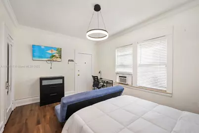 126 Mendoza Ave #5, Coral Gables, FL 33134 - Photo 4