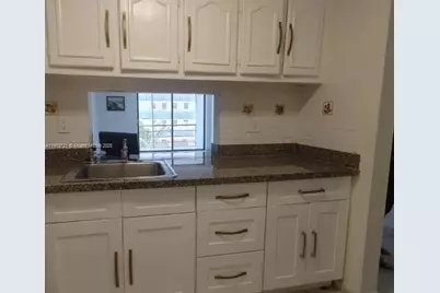 2935 NE 163rd St #4Q, North Miami Beach, FL 33160 - Photo 1