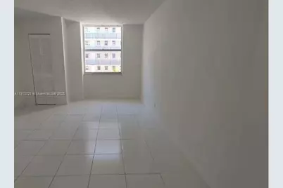 2935 NE 163rd St #4Q, North Miami Beach, FL 33160 - Photo 2
