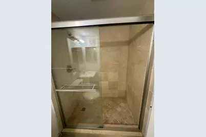 8290 Lake Dr #146, Doral, FL 33166 - Photo 16