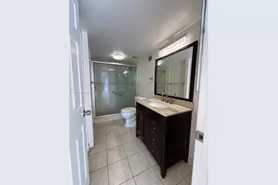 600 NE 36th St #817, Miami, FL 33137 - Photo 24