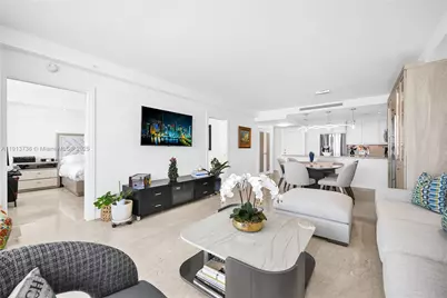5601 Collins Ave #903, Miami Beach, FL 33140 - Photo 18