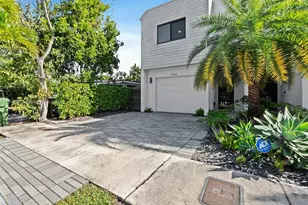 1226 NE 11th Ave, Fort Lauderdale, FL 33304 - Photo 2