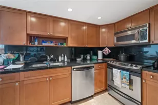 11 Island Ave, Miami Beach, FL 33139 - Photo 4