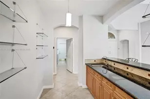 2553 Jardin Manor, Weston, FL 33327 - Photo 16