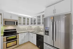 2 Grove Isle Dr, Miami, FL 33133 - Photo 12