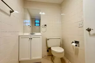 555 NE 30th St, Miami, FL 33137 - Photo 44