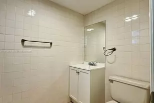 555 NE 30th St, Miami, FL 33137 - Photo 42