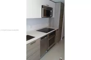 1300 Brickell Bay Dr, Miami, FL 33131 - Photo 12