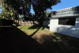 6625 SW 49th St, Davie, FL 33314 - Photo 30