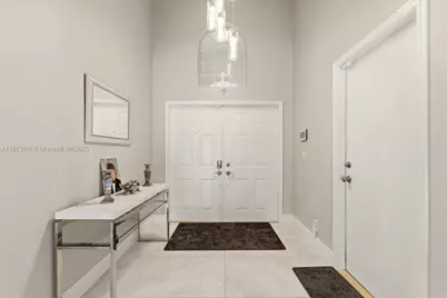 9353 Cove Point Cir, Boynton Beach, FL 33472 - Photo 2