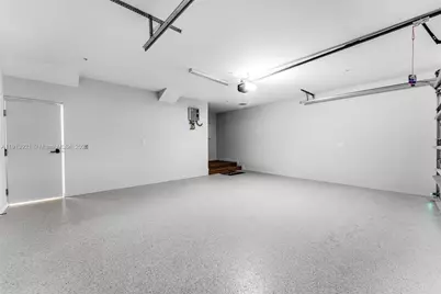 529 NE 61st St, Miami, FL 33137 - Photo 16