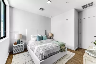 529 NE 61st St, Miami, FL 33137 - Photo 12