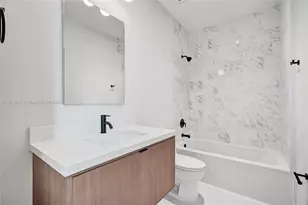 529 NE 61st St, Miami, FL 33137 - Photo 14