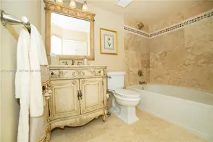 17100 N Bay Rd, Sunny Isles Beach, FL 33160 - Photo 8