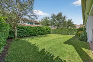 5999 E Brookfield Cir E, Hollywood, FL 33312 - Photo 4