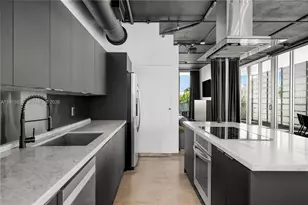 1700 Meridian Ave, Miami Beach, FL 33139 - Photo 4