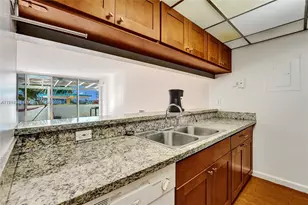 7601 E Treasure Dr, North Bay Village, FL 33141 - Photo 34