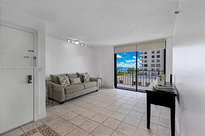 2625 Collins Ave #702, Miami Beach, FL 33140 - Photo 2
