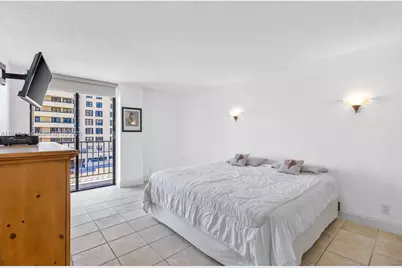 2625 Collins Ave #702, Miami Beach, FL 33140 - Photo 12
