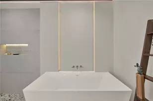 520 Bay Point Rd, Miami, FL 33137 - Photo 32