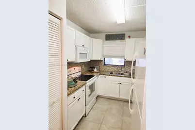 11453 NW 39th Ct #111-2, Coral Springs, FL 33065 - Photo 10