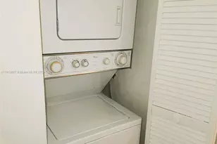 11453 NW 39th Ct, Coral Springs, FL 33065 - Photo 18