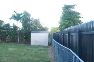 2914 SW 92nd Ct, Miami, FL 33165 - Photo 34