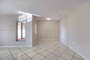 7875 SW 12th St, Miami, FL 33144 - Photo 10