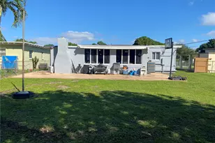 540 NW 111th St, Miami, FL 33168 - Photo 10