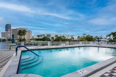 137 Golden Isles Dr #408, Hallandale Beach, FL 33009 - Photo 4