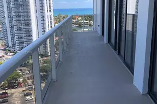 3701 N Country Club Dr, Aventura, FL 33180 - Photo 2