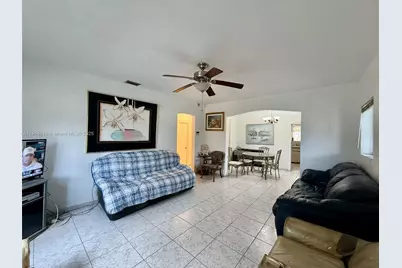 3000 NW 5th St, Miami, FL 33125 - Photo 4