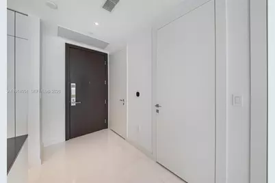 300 Biscayne Boulevard Way #3506W, Miami, FL 33131 - Photo 54