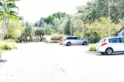 7800 NW 39th St, Sunrise, FL 33351 - Photo 2