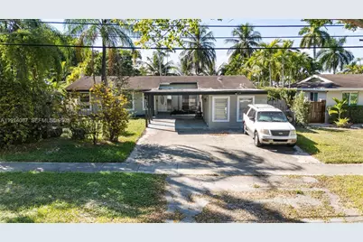 5110 SW 92nd Ave, Miami, FL 33165 - Photo 2