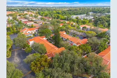 10930 SW 75th St, Miami, FL 33173 - Photo 30