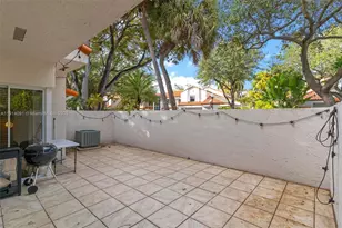 10930 SW 75th St, Miami, FL 33173 - Photo 28