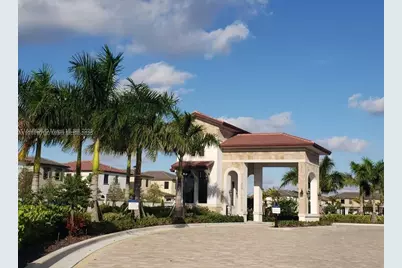 3310 W 114th Ter #., Hialeah, FL 33018 - Photo 4