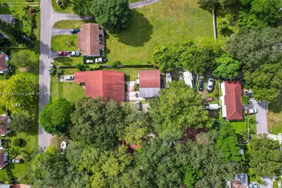 535 NW 90th St, El Portal, FL 33150 - Photo 22