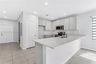 436 NW 11th Ave, Florida City, FL 33034 - Photo 4